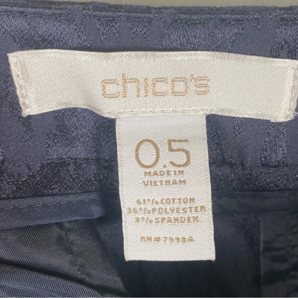 Chico's | Women's Size 0.5 | Navy Blue w/ Shimmer Design Cropped Ankle Pants | - Picture 6 of 7